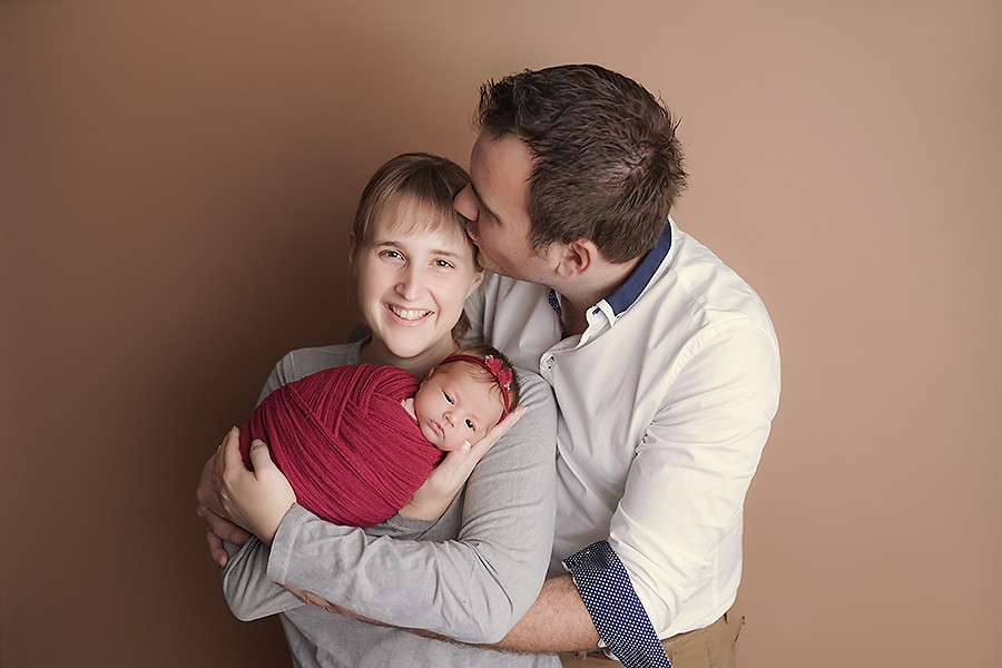 Gefühlsvolle Neugeborenen Fotos beim Fotoshooting